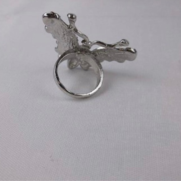 New Dazzling Rhinestone Butterfly Ring size 9 - Picture 2 of 3